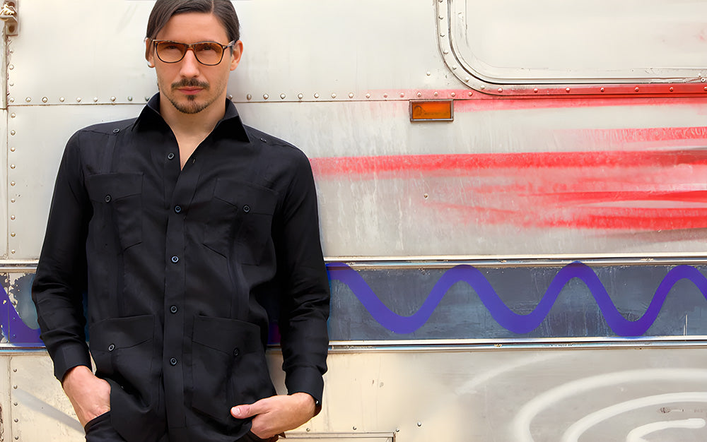 How to wear a guayabera for any occasion? Ramn Puig shows you Ramon Puig Guayaberas How to wear a guayabera for any occasion? Ramn Puig shows you Ramon Puig Guayaberas